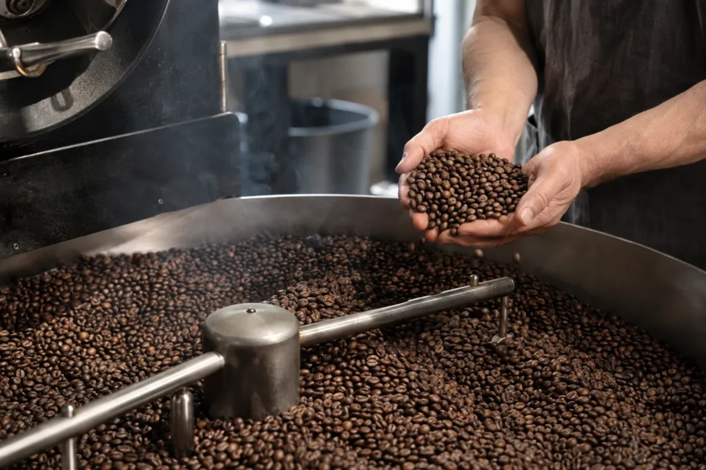 コーヒーの仕事には何があるのか｜買う・焼く・淹れる、そして味を確かめる人の持ち場の地図